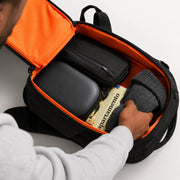 Le Quotidien ouvert, compartiment principal orange, rangement multi-couches
